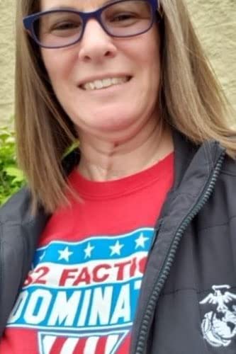 photo of Joyce, a Marine Corps veteran and Amazon Flex Delivery partner from Georgia